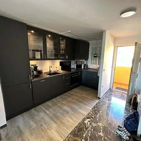 Apartment Vcs Carvajal - Modern And Cozy Close To The Beach! Fuengirola